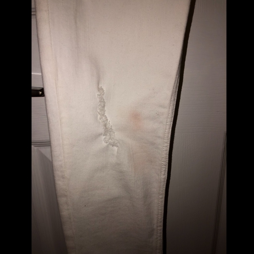 ZARA mid-rise white jeans - Picture 2 of 5